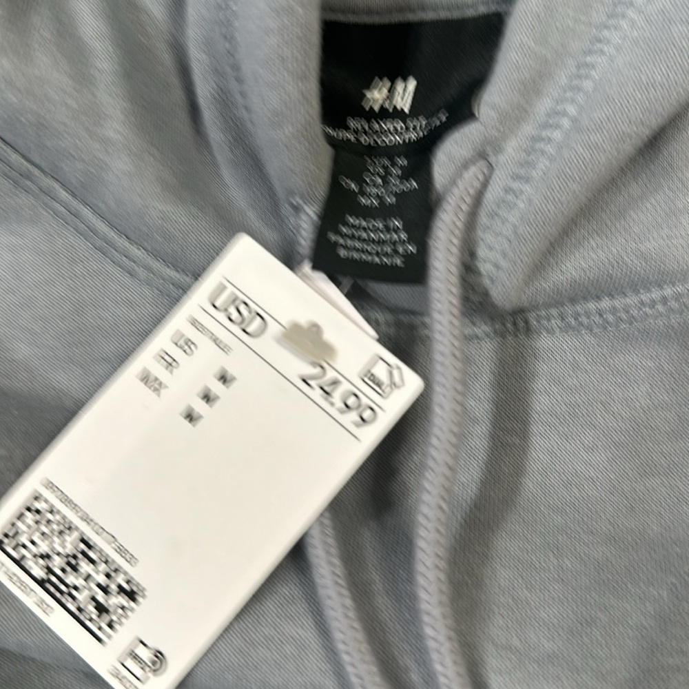 BNWT H&M men’s hoodie in a slate blue grey color. Size medium - Picture 2 of 2